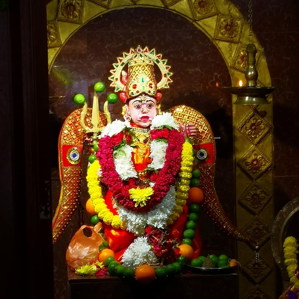 Dewa Sri Mahamariamman dan Mun...