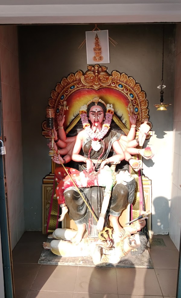 Sri Maha Karumariamman Ladang...