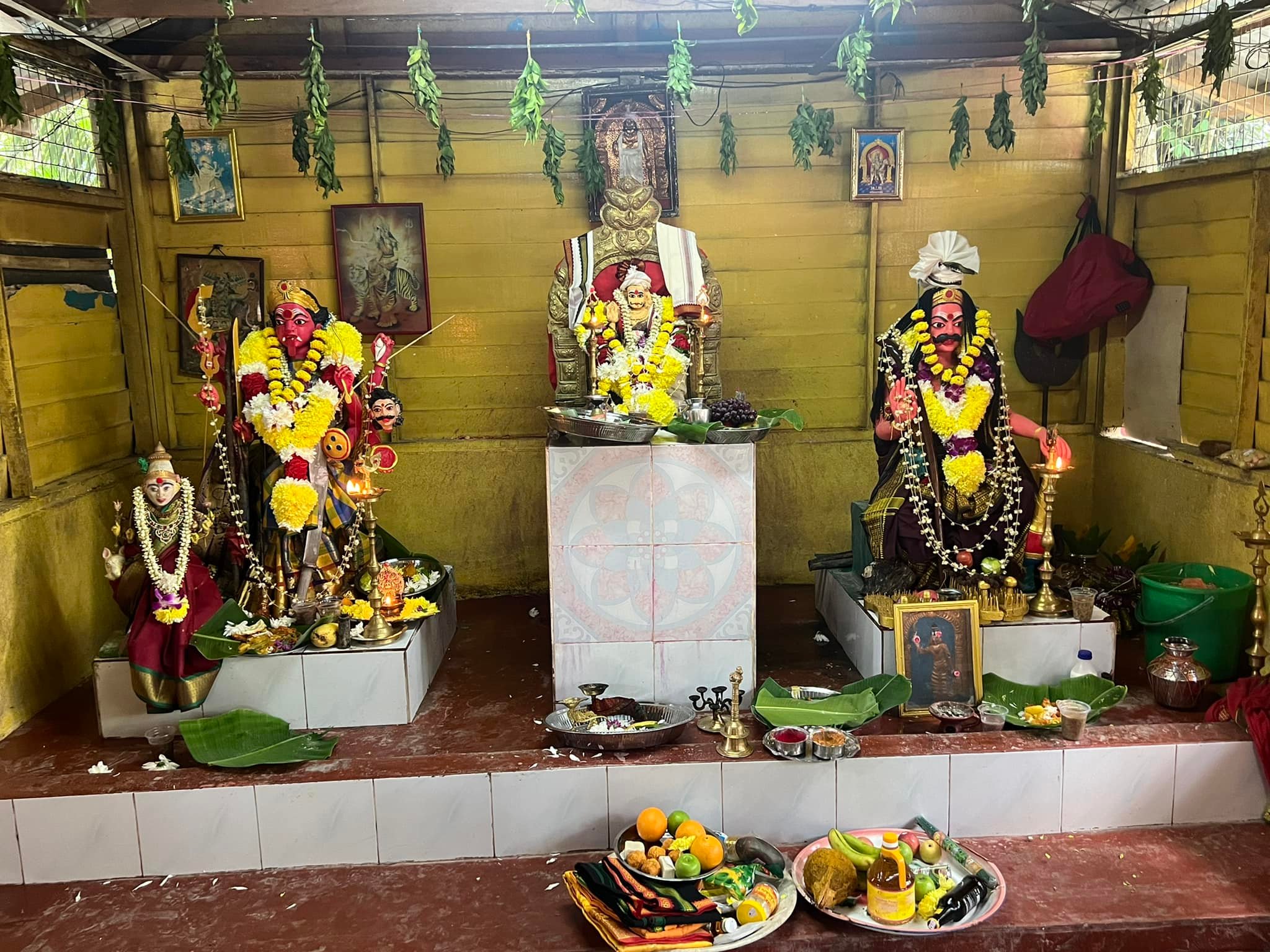 Sri Maha Muthumariamman Aalayam