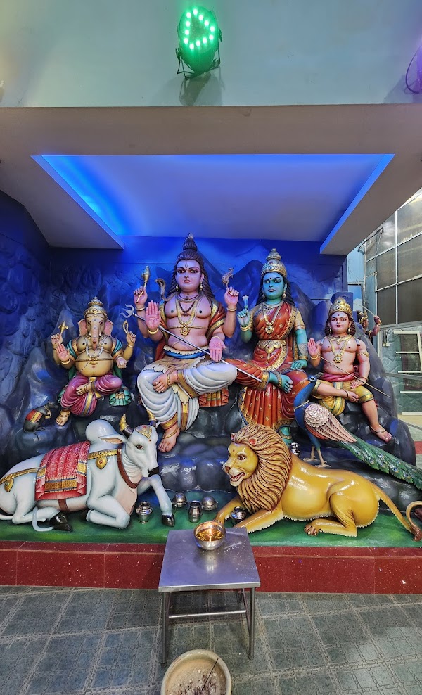 Thiruperunthiru Sri Subramaniar Alayam, Mambang Di Awan