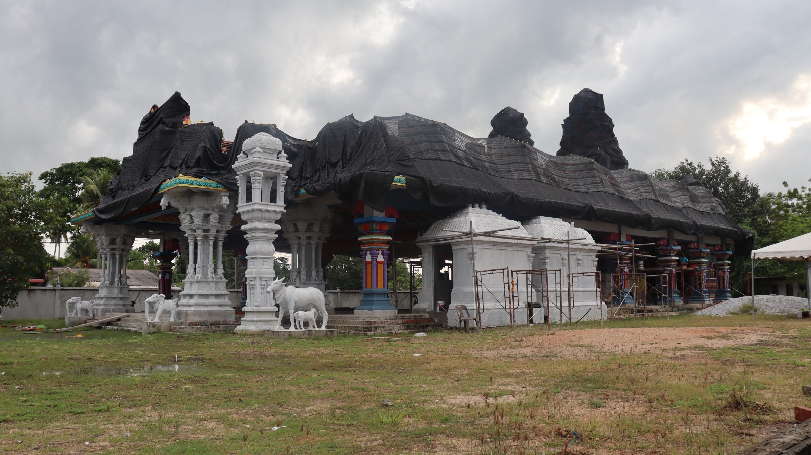 Sri Meenakshi Sundareswarar Thirukovil